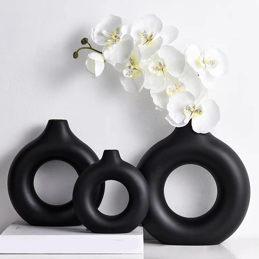 Minimalist Donut Vase 
