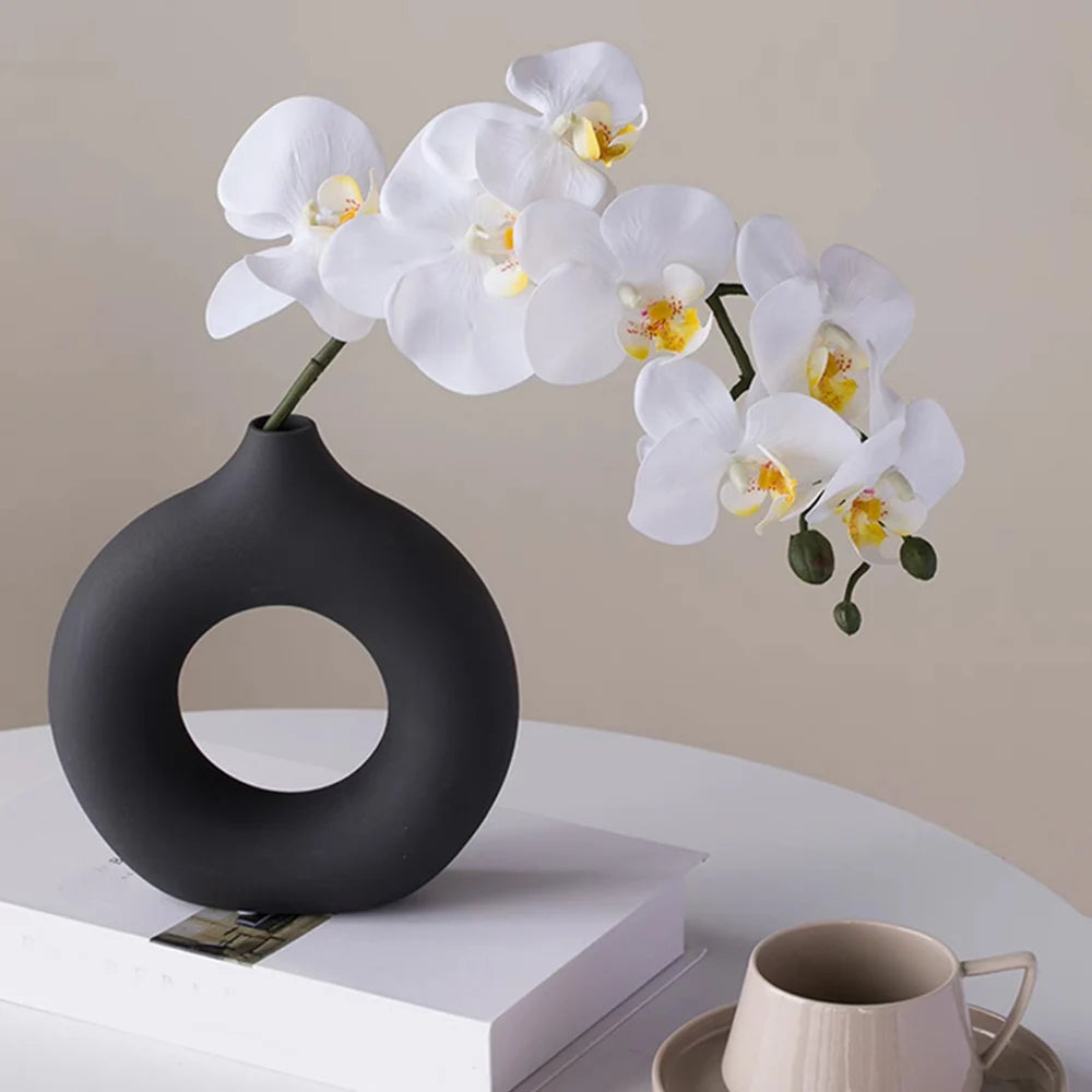 Minimalist Donut Vase 