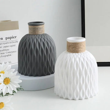 Rope-Style Plastic Vase – Porcelain Imitation Flowerpot