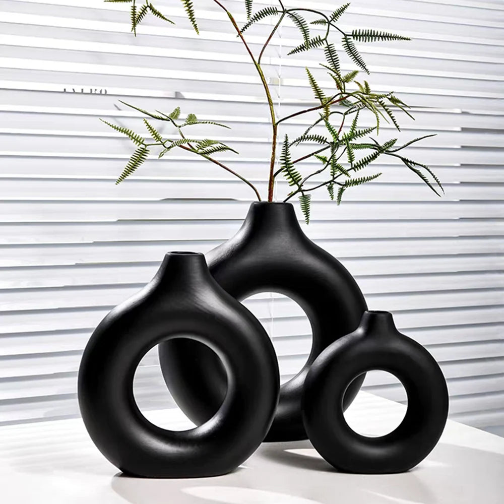 Minimalist Donut Vase 