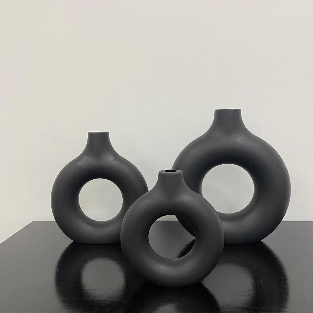 Minimalist Donut Vase 
